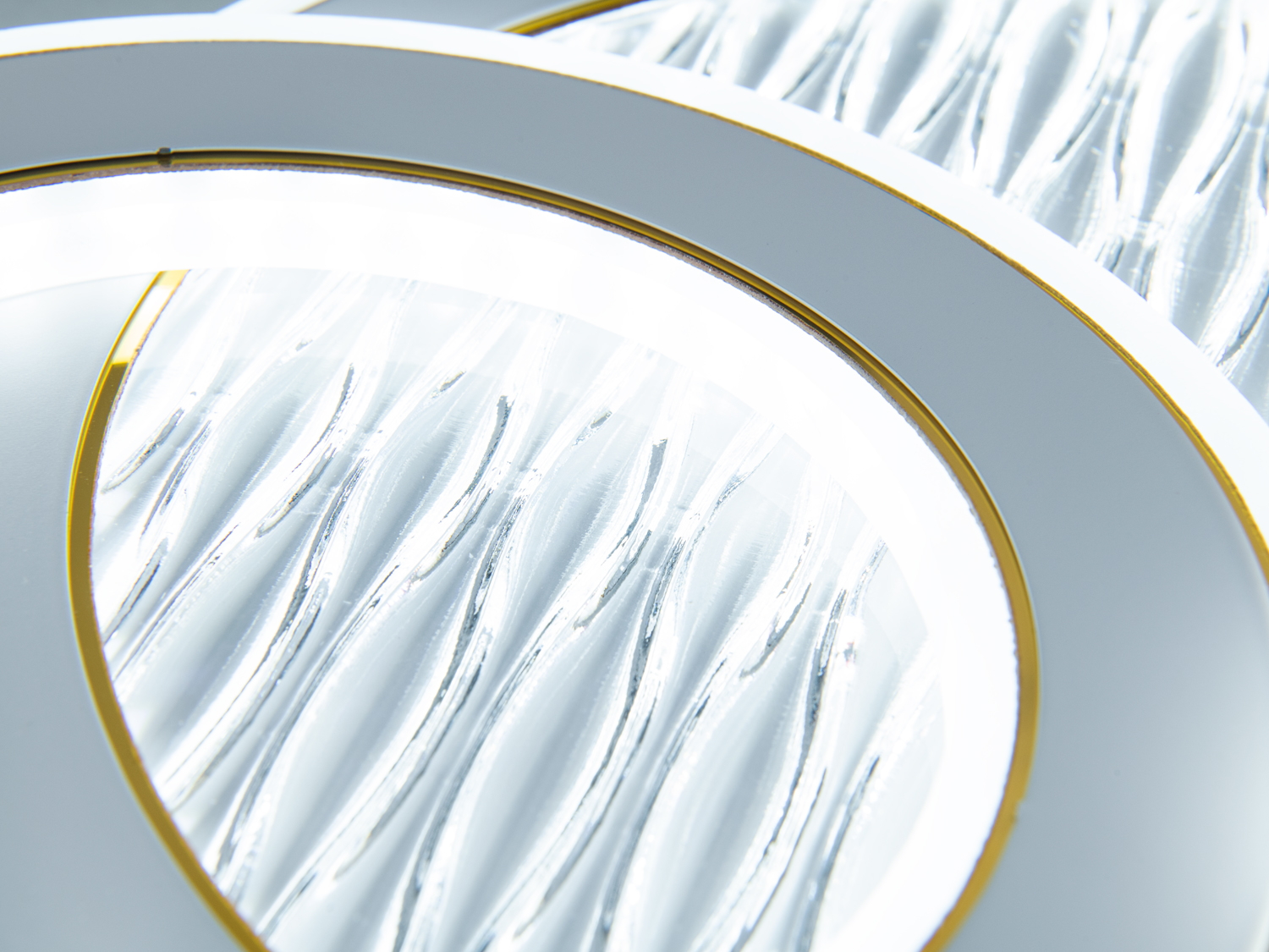 Стельова люстра LED Diasha біла 56Вт 3 модулі CCT