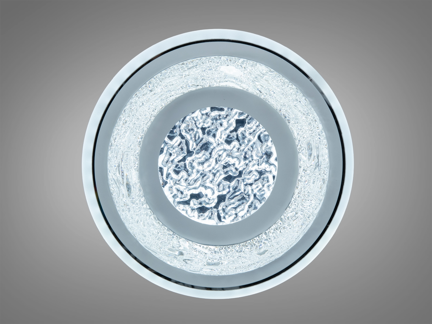 Стельовий світильник з прозорим скляним корпусом, що підкреслює стильний дизайн. Підходить для монтажу в будь-якому приміщенні.