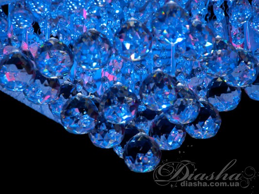 Недорога стельова люстра