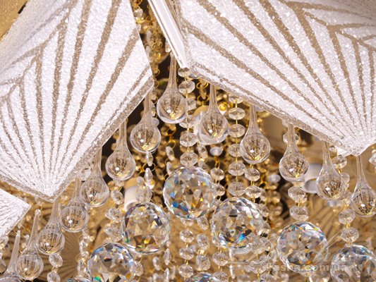 Ідеальна люстра для сучасного житла