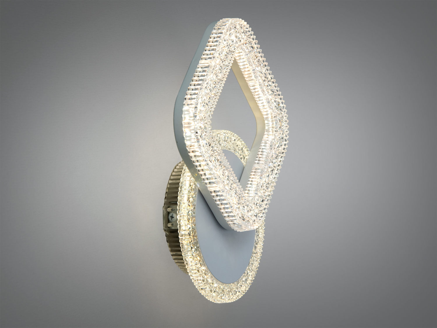 Настінний світильник з боковим монтажем, ромбічна форма, кристалічне оздоблення, біле світло.