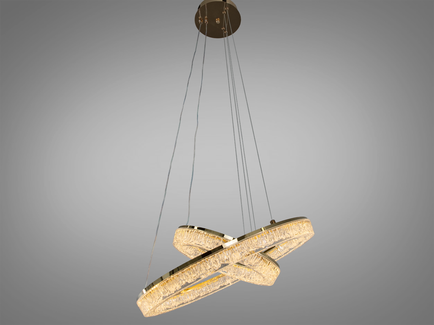 Світлодіодна підвісна люстра Diasha у золоті: 54 W, 2970 lm, два акрилові кільця, 3 режими 3200/4100/6000K, регулювання висоти. Рекомендовано до 10 м².