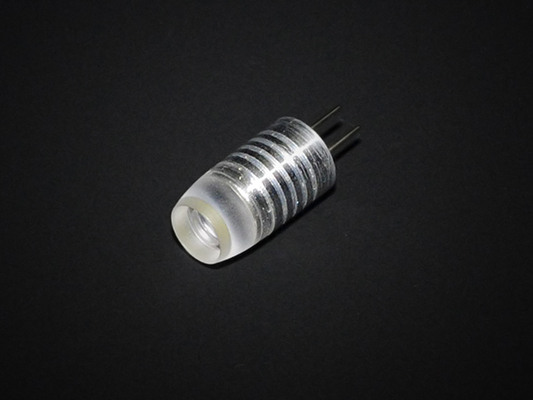 Силіконова світлодіодна лампа потужністю 1 Вт служить для заміни галогенової лампи потужністю 10 Вт. Світловий потік даної лампи 85 люмен, що приблизно дорівнює яскравості галогенною лампи. LED лампа повинна використовуватися тільки з плафонами 