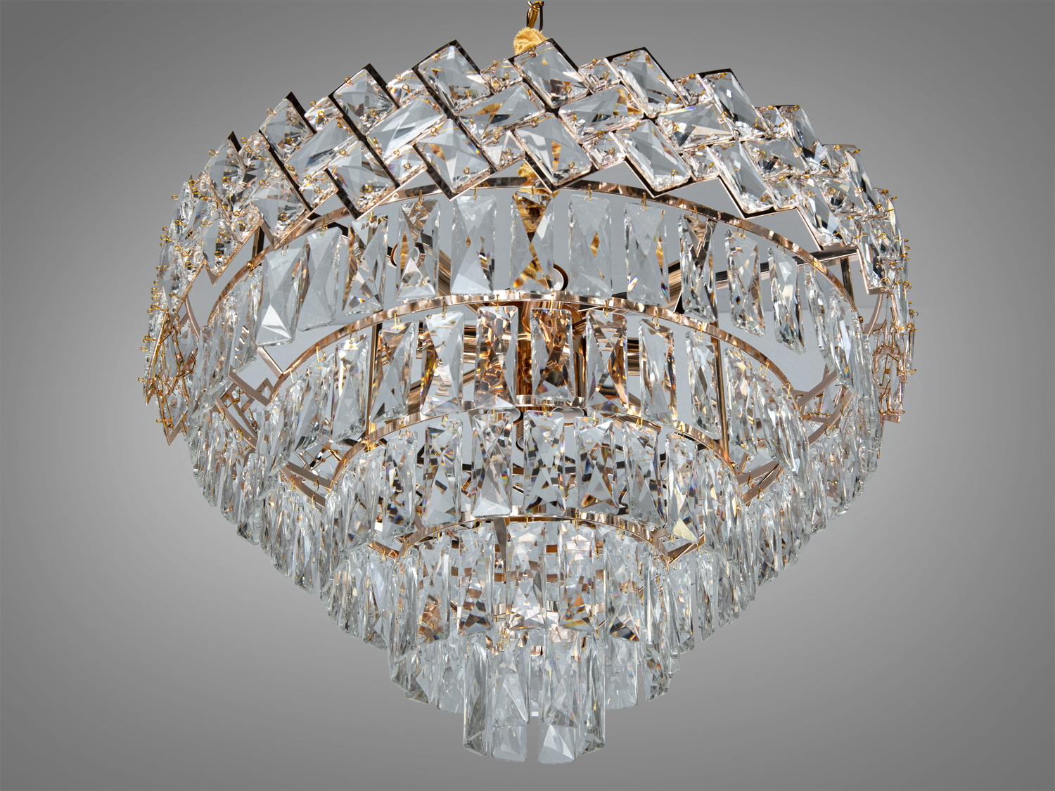 Елегантна люстра з кришталевими елементами, підходить для сучасного інтер′єру, підвісний монтаж.