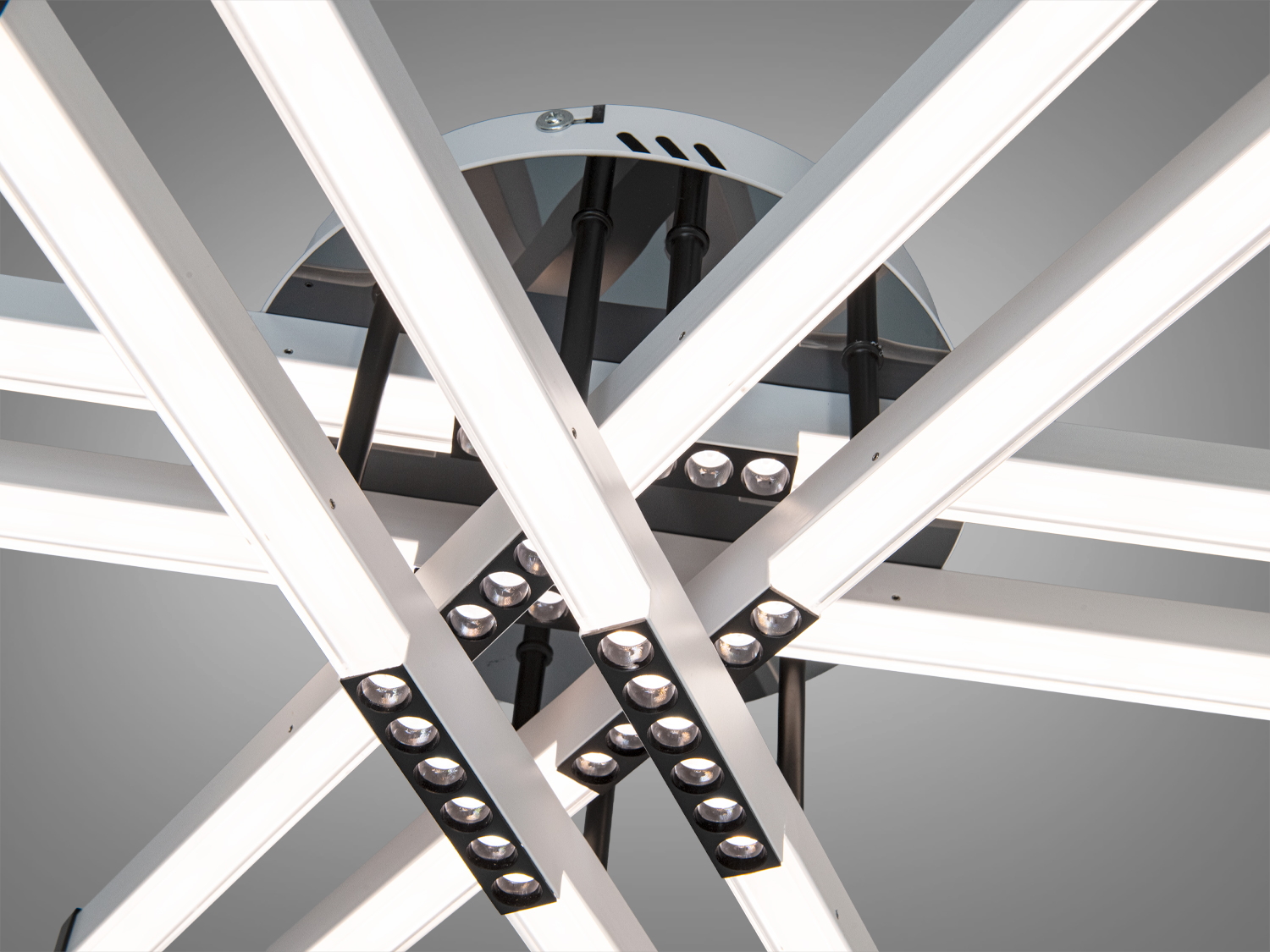 Стельова LED люстра Diasha білий+чорний 80Вт