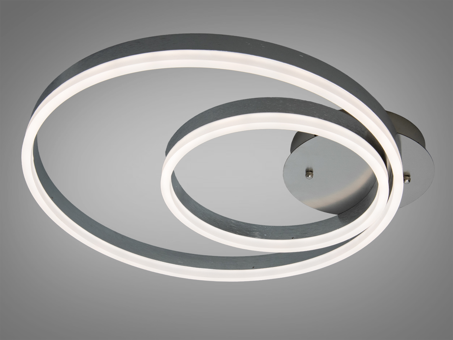 Стельовий світильник з овальними LED-кільцями, що кріпляться на металеву основу. Призначений для стельового монтажу, забезпечує рівномірне освітлення.