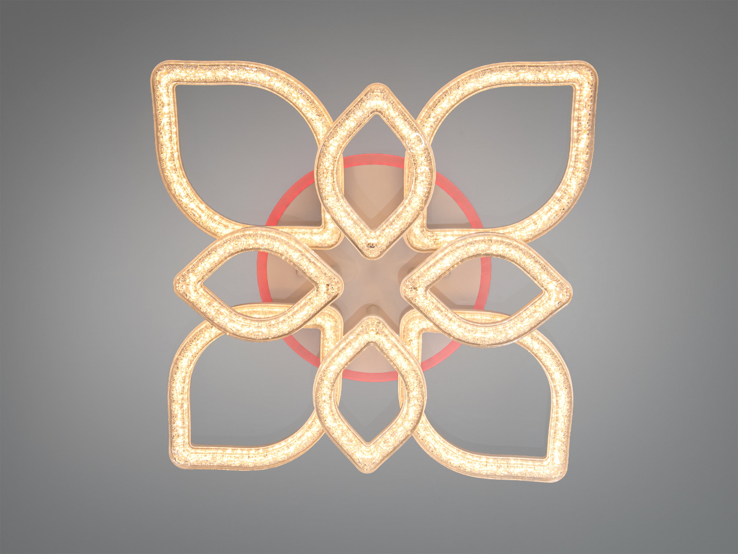 Люстра у формі квітки з теплим світлом, червоний акцент на монтажі. Ідеально підходить для затишного освітлення вітальні.