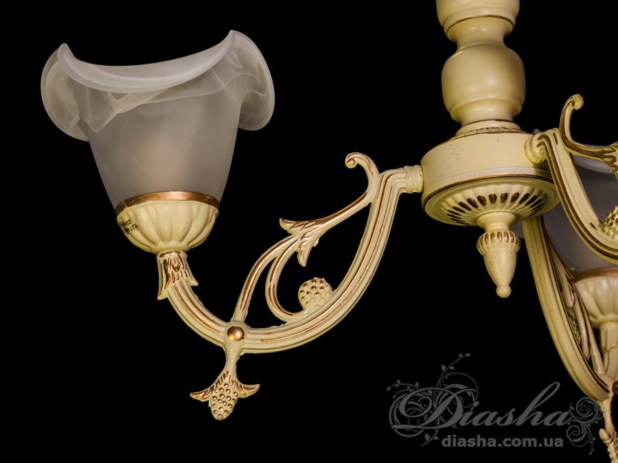 Класична люстра