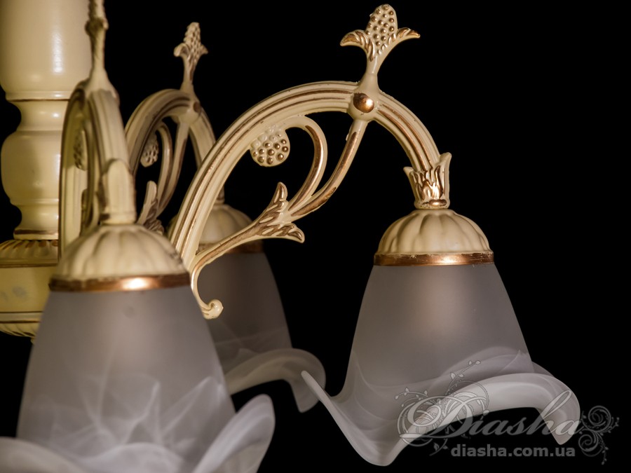 Класична люстра