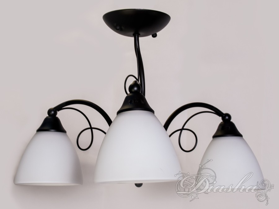 Класична люстра