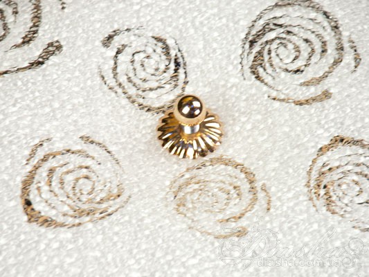 Потолочный светильник в античном стиле