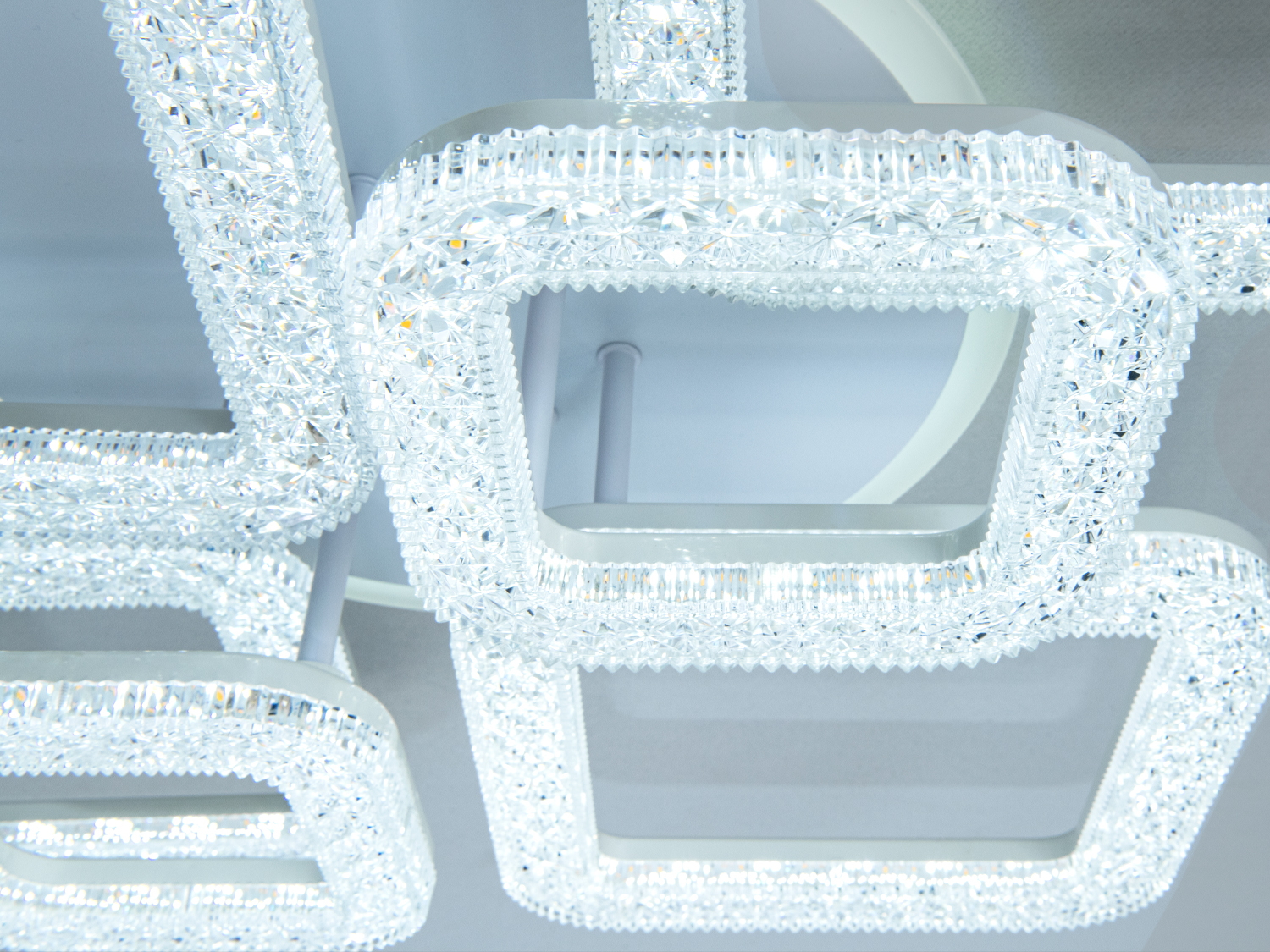 Люстра Diasha Квадрати біла 120Вт з пультом