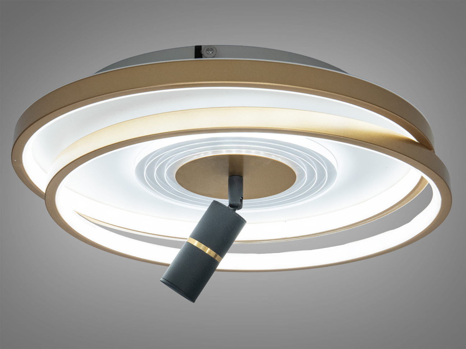 Стельовий світильник з обертовим світлодіодним елементом, що дозволяє змінювати напрямок світла, ідеально для зонального освітлення.