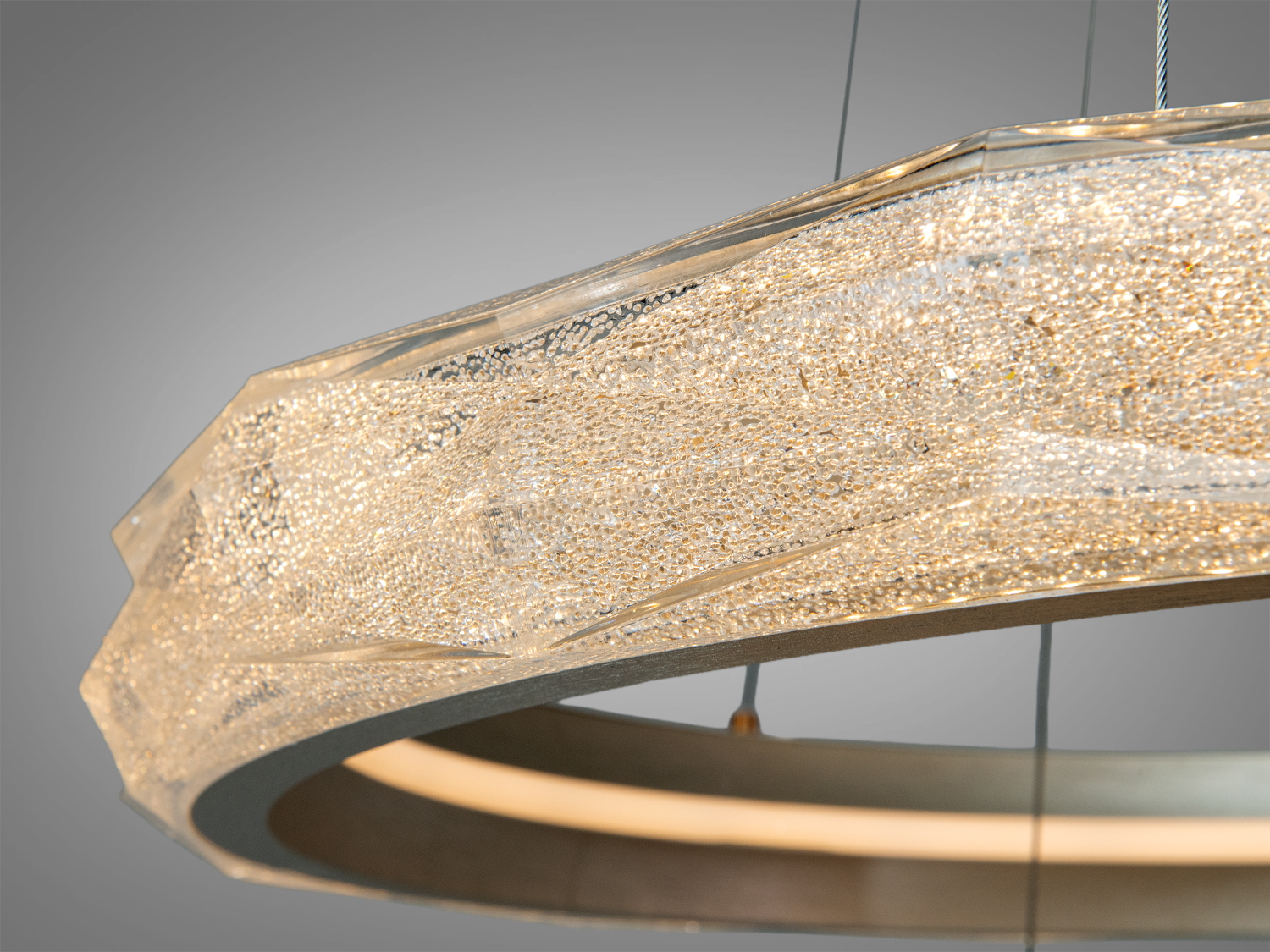 LED люстра 2 кільця золото 152Вт пульт 26м²