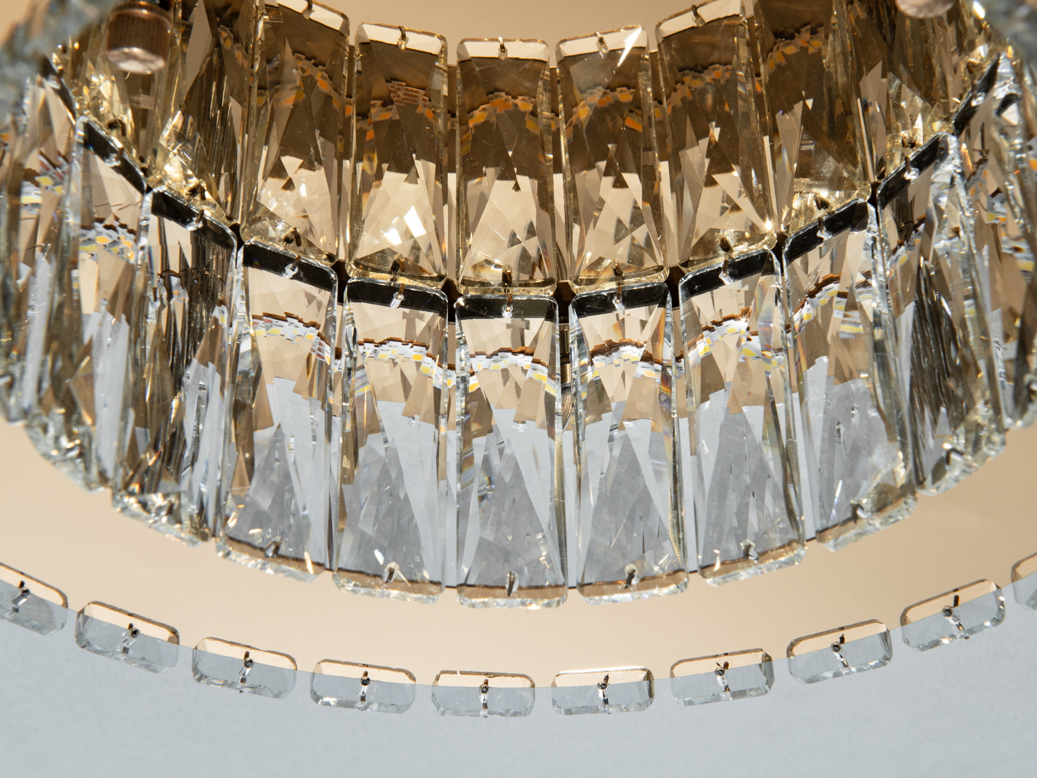 Стельова люстра Diasha золото LED 44Вт пульт 8м²