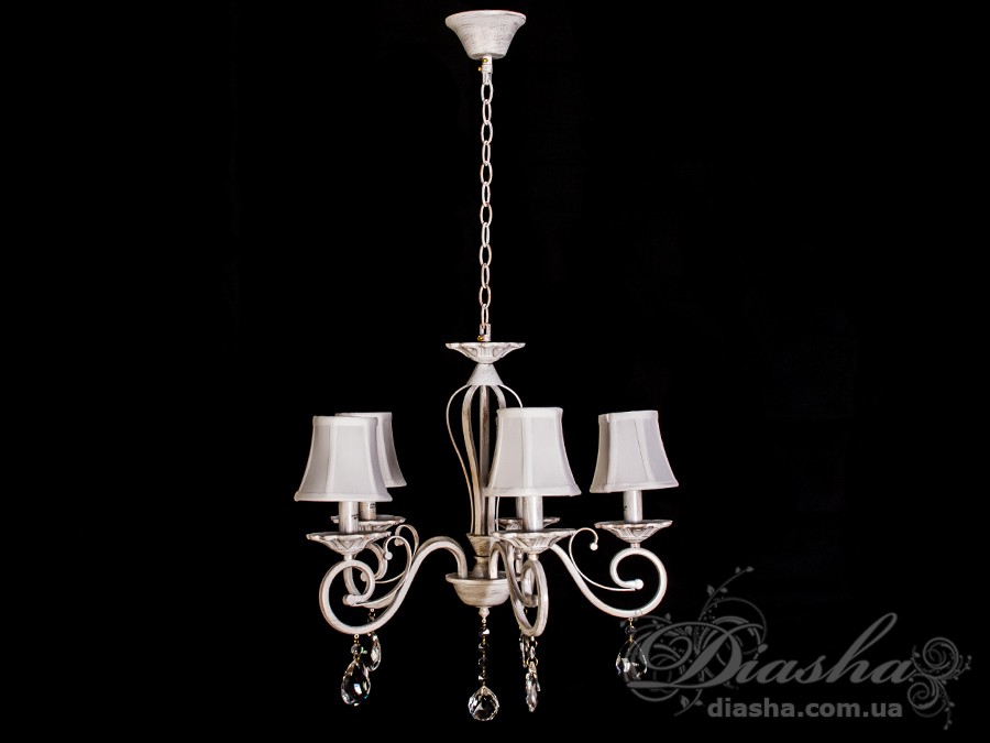 Люстра с белыми абажурами