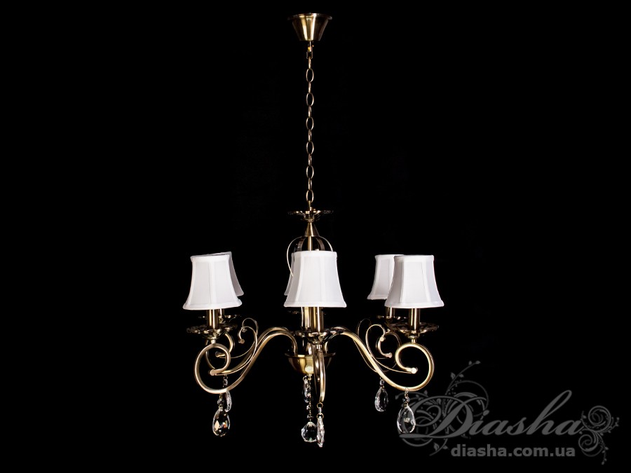 Люстра с белыми абажурами