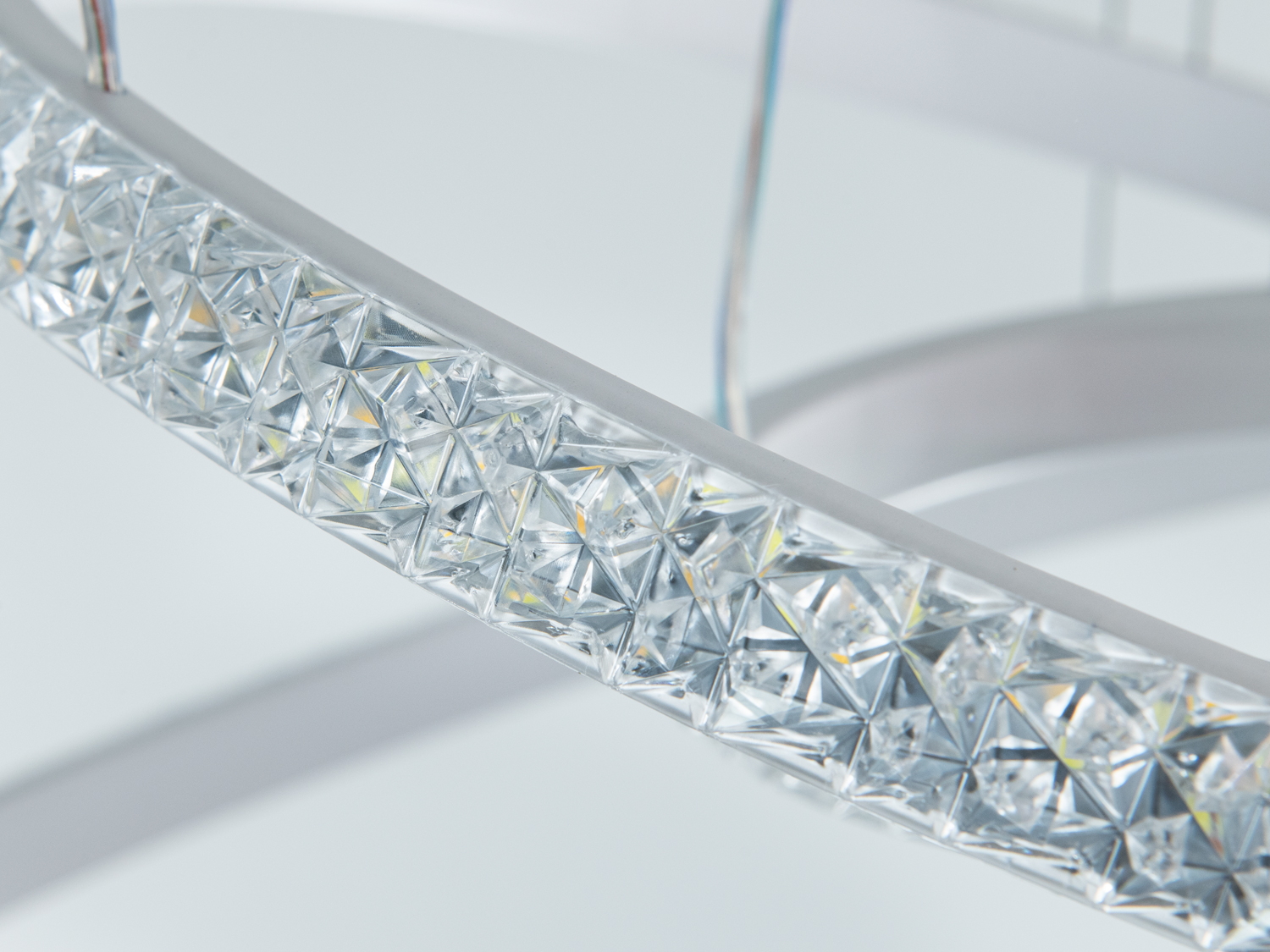 Підвісна LED люстра 3 кільця білий 65Вт 3575 лм 3 режими CCT
