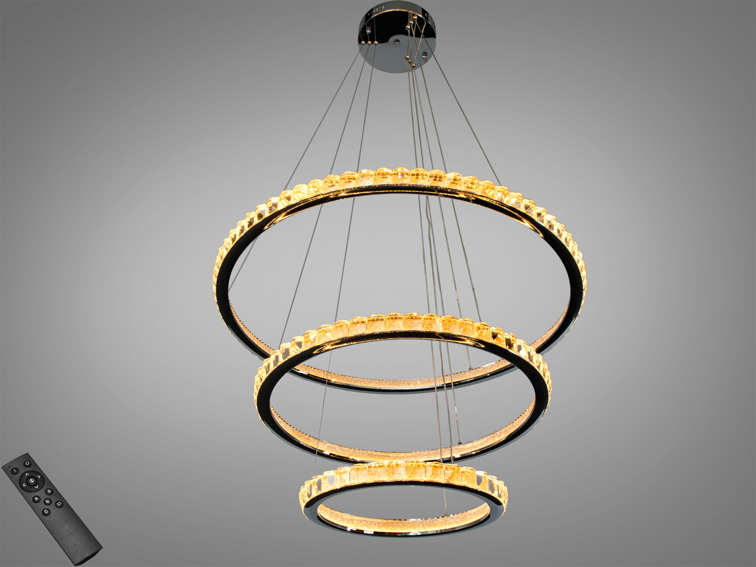 Світильник з трьома акриловими кільцями, підвісний монтаж, тепле світло, дистанційне керування, сучасний стиль для вітальні.