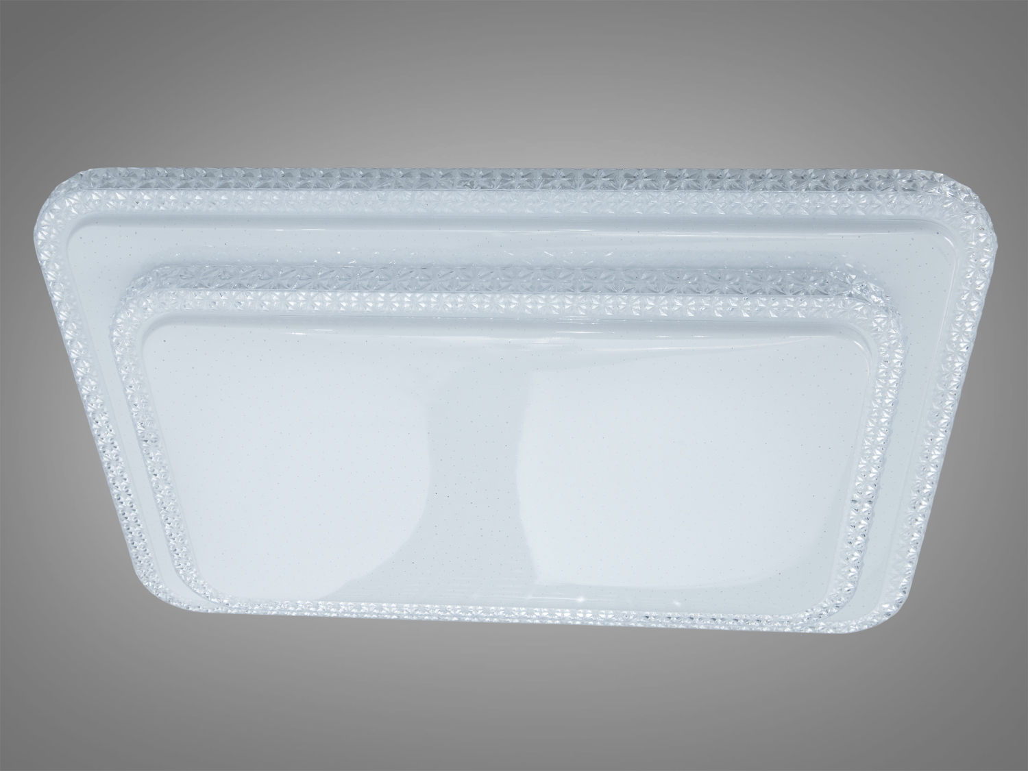 Квадратний світильник для стелі з кристалічним оздобленням країв, ідеально підходить для вбудованого монтажу.