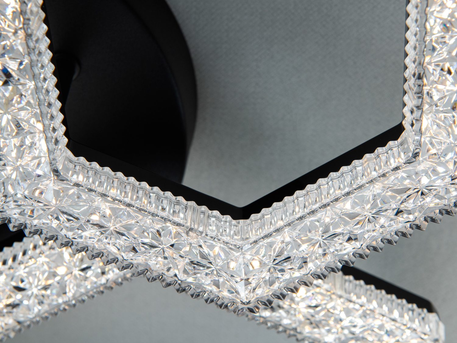 Люстра стельова LED чорна 54 Вт з пультом