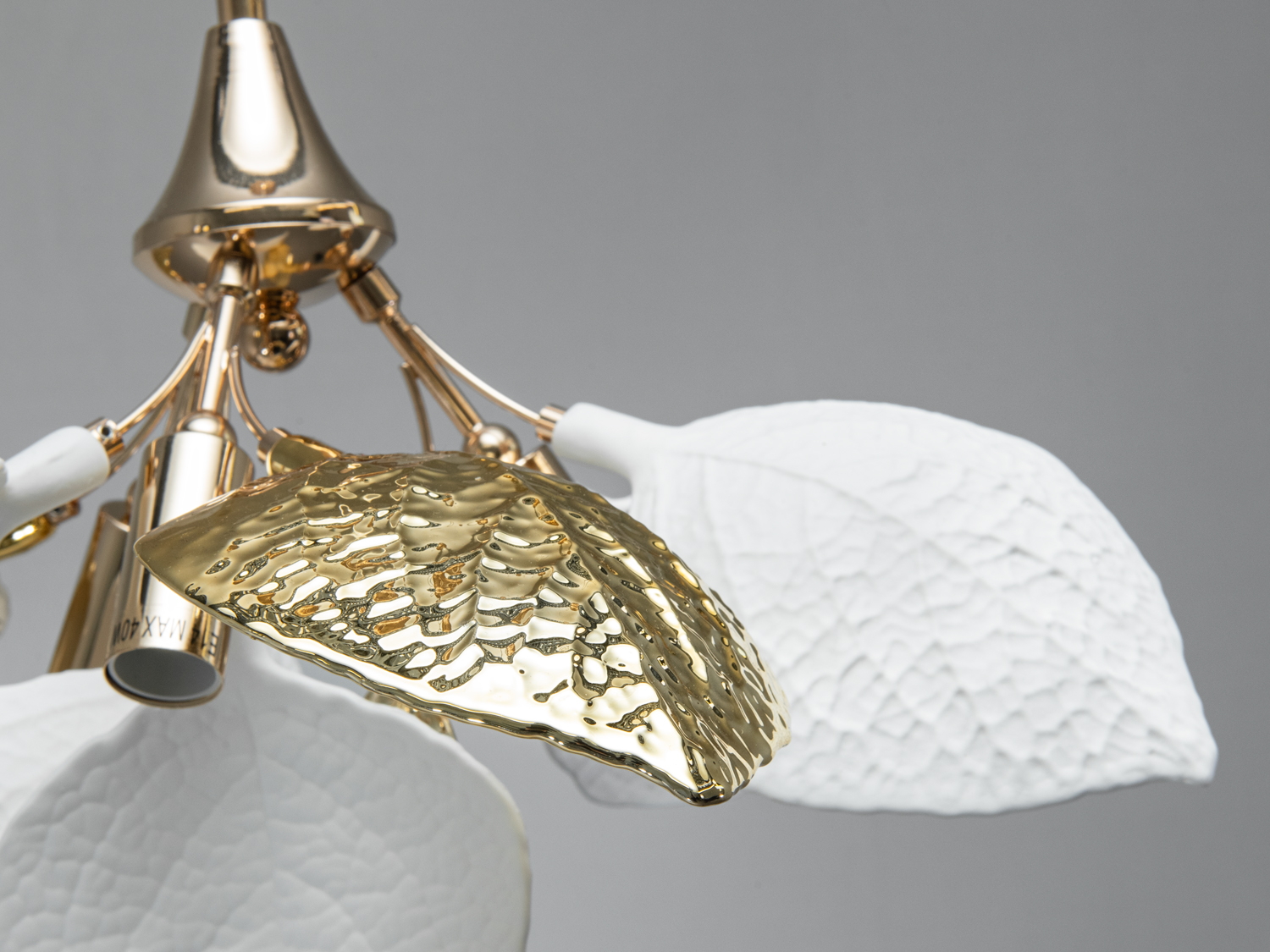 Підвісна люстра Diasha золото 3xE14 пелюстки