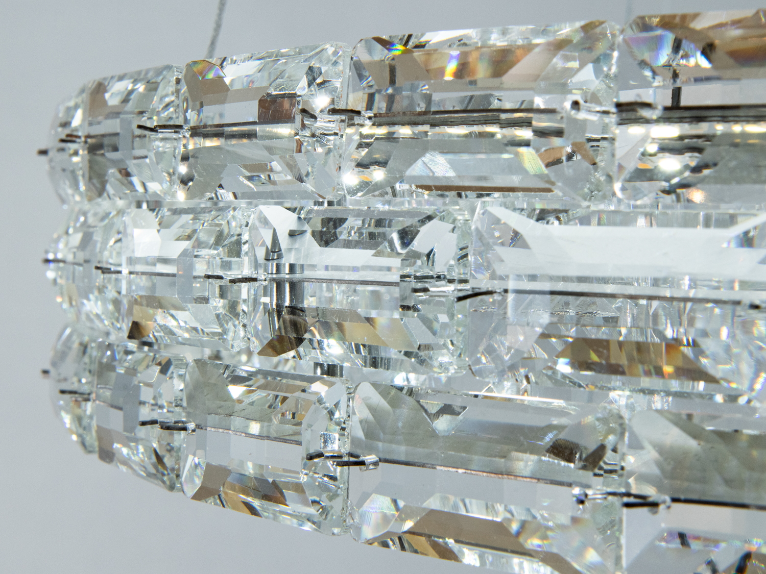 Підвісна люстра LED 3 кільця 98 Вт золото