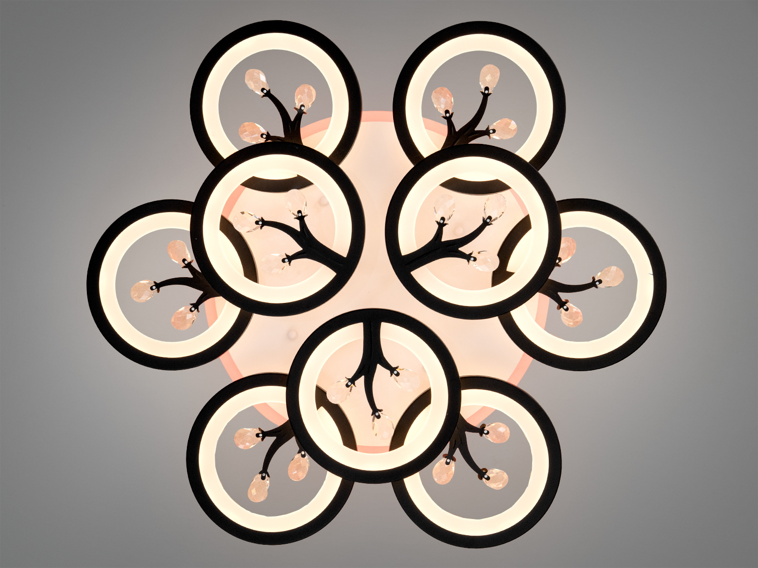 Стельовий світильник з теплим жовтим світлом, кристалами та кільцями. Ідеально підходить для затишних інтер′єрів, створює комфортну атмосферу.