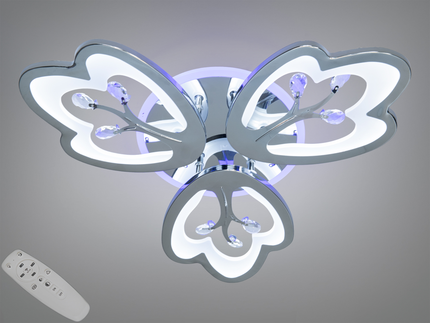 Стельова LED люстра Diasha, 60 Вт, хром. Три пелюстки з акриловими вставками, пульт, димер, акцентна підсвітка. Орієнтовно для кімнат до ≈10 м².