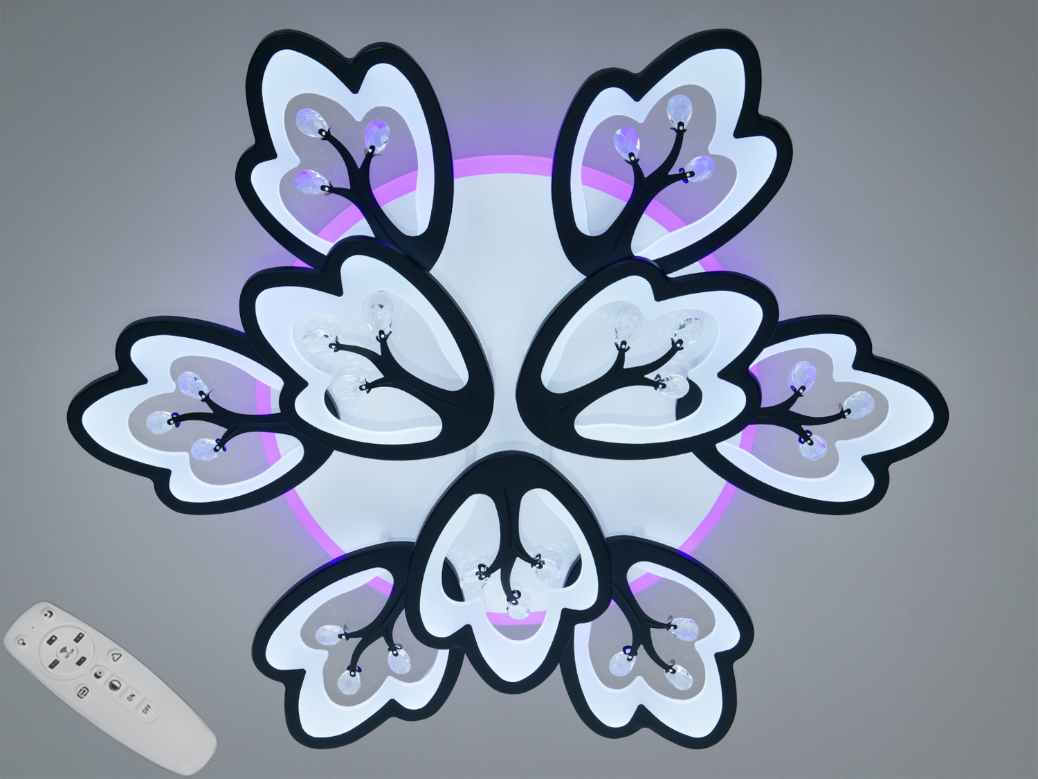 Світлодіодна стельова люстра Diasha Petal 185 Вт на 9 плафонів з пультом, димером і кольоровою підсвіткою. Рекомендована для кімнат до 31 м², чорний колір.
