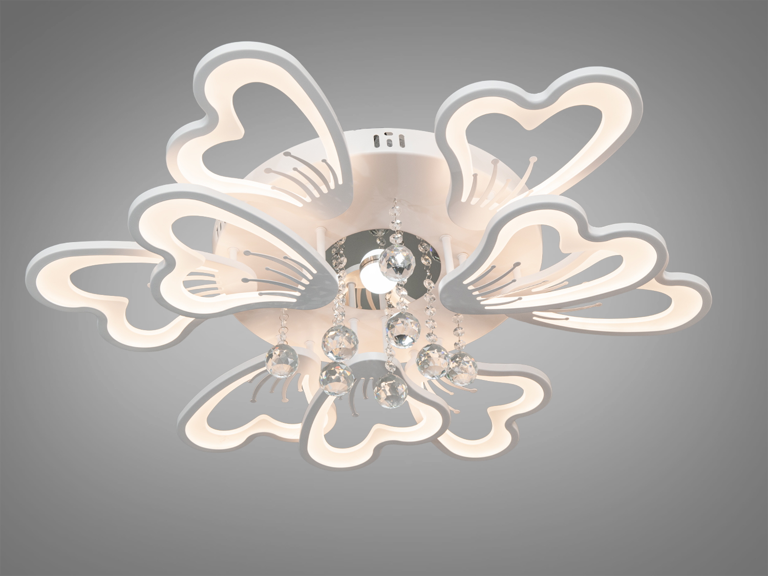 Декоративний світильник з LED підсвіткою у вигляді сердець, прикрашений кришталевими підвісками. Призначений для монтажу на стелі.