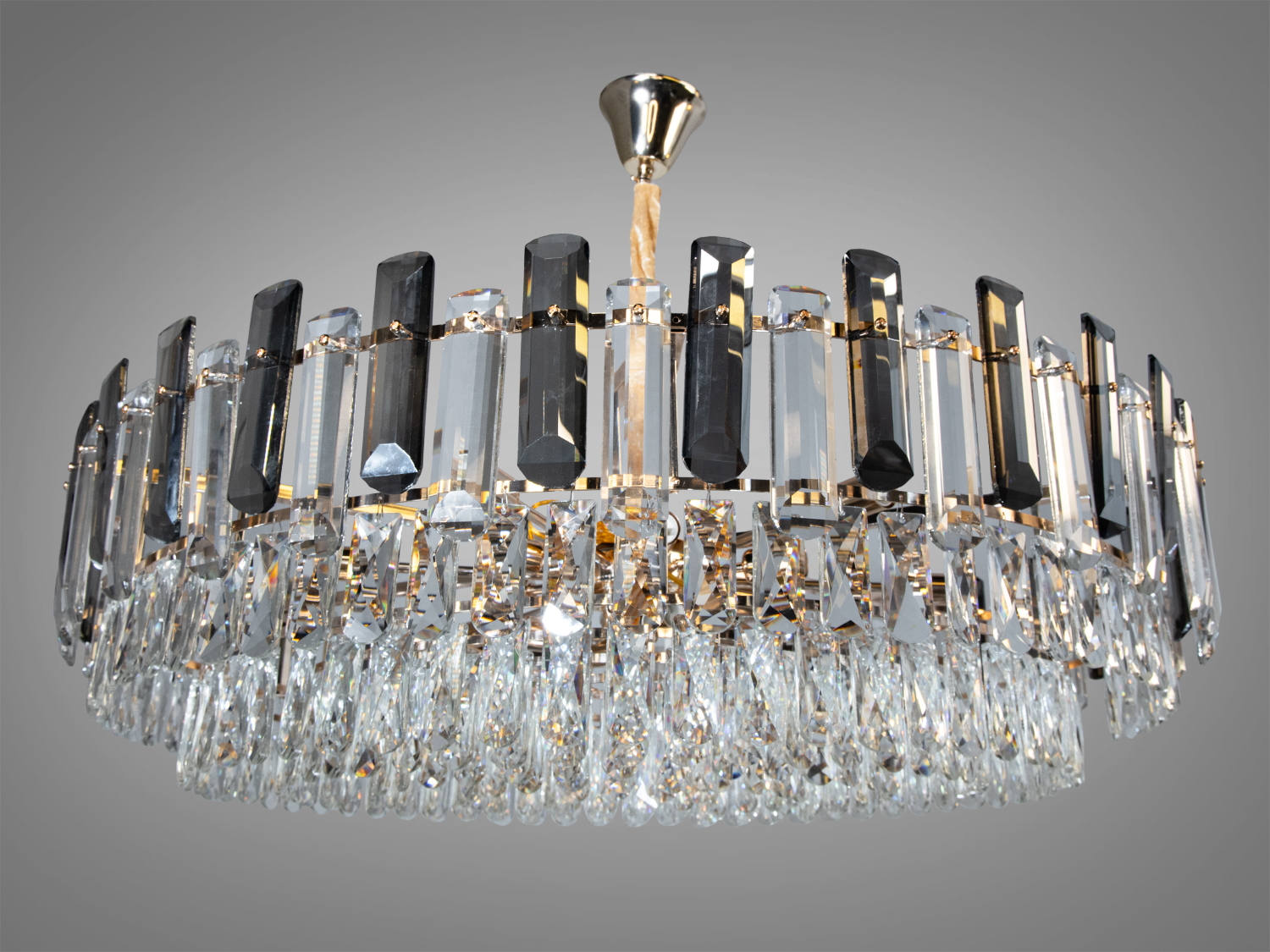 Шикарна кругла кришталева люстра Diasha на 18 ламп, золото. Ідеальний варіант для вітальні чи спальні.