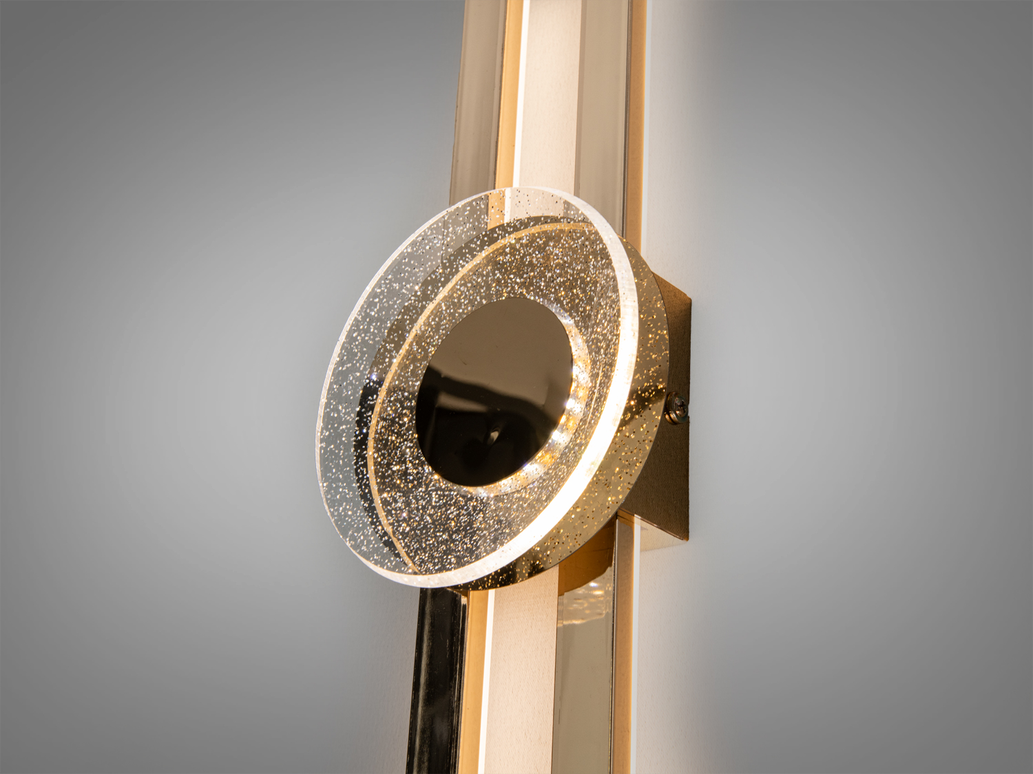 Настінне бра LED мінімалізм золото 23Вт 3 режими