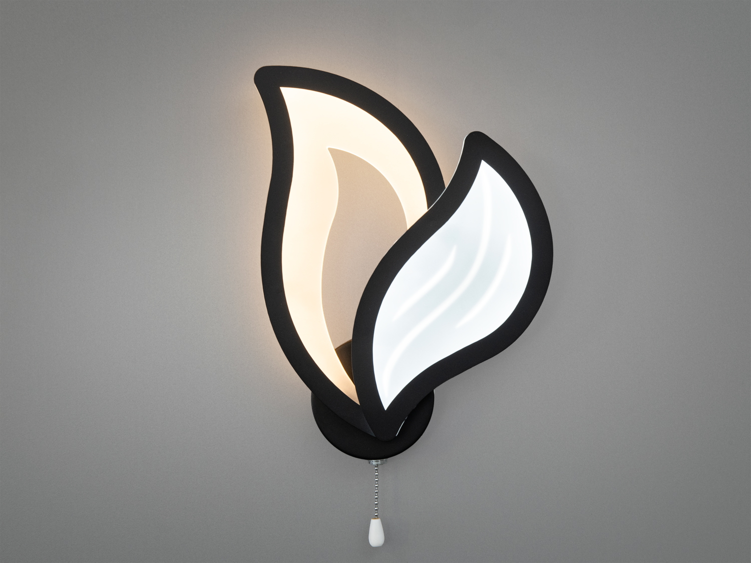 Настінне LED бра «Листок», 25 W, чорний: акриловий розсіювач, металевий каркас, 3 режими CCT 3200K/4100K/6000K, перемикання шнурком. Для акцентного освітлення.