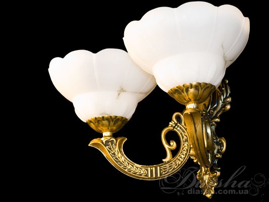 Бра в римском стиле