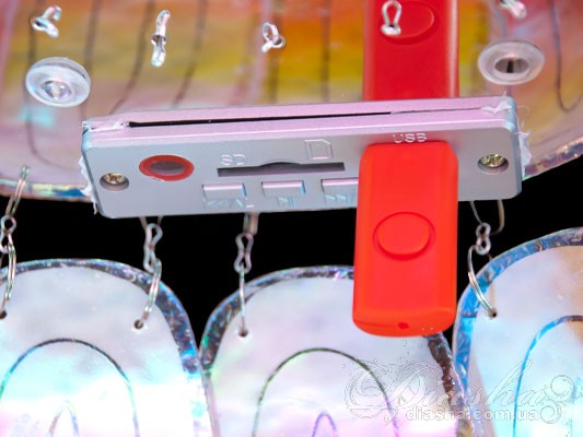 
Стельова люстра з пультом управління, та музичної приставкою