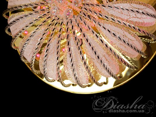 Витончена люстра для квартир з невисокою стелею