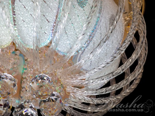 Недорогая потолочная люстра