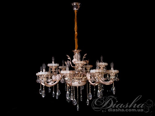 Елегантна кришталева люстра