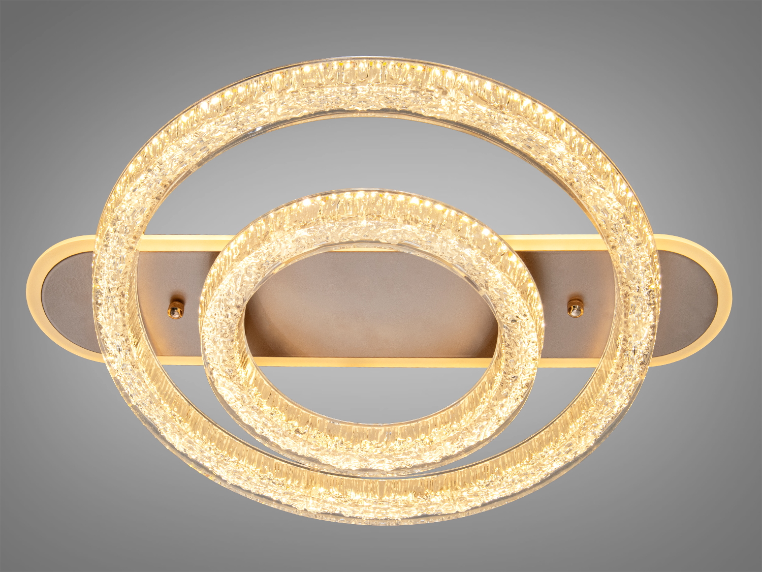 Стельовий світильник з кільцями, що світяться. Дизайн для сучасного інтер′єру. Тепле світло, підходить для вітальні або спальні.