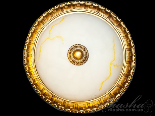 Потолочный светильник в античном стиле