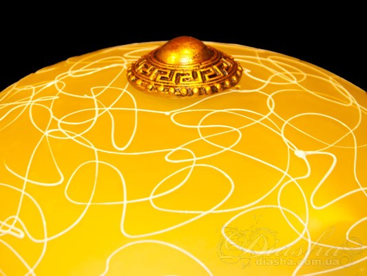 Потолочный светильник в античном стиле