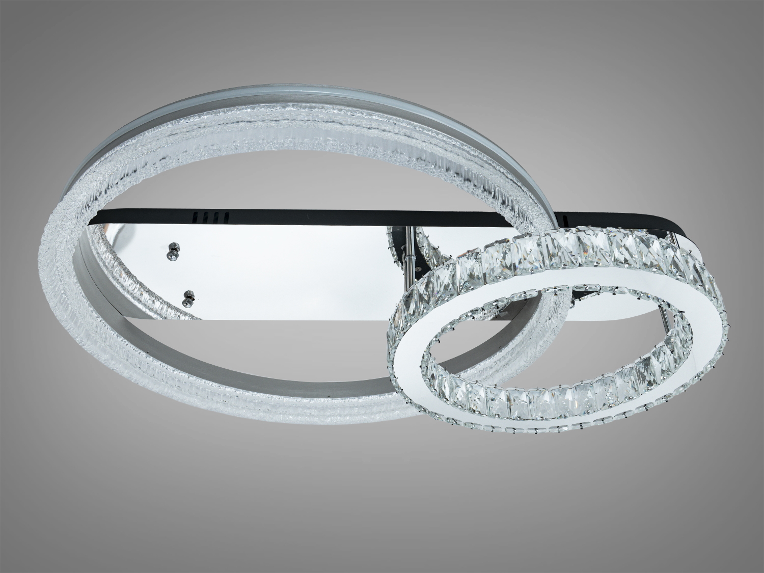 Стельовий світильник з дзеркальною основою та акриловими кільцями. Підходить для сучасного інтер′єру.