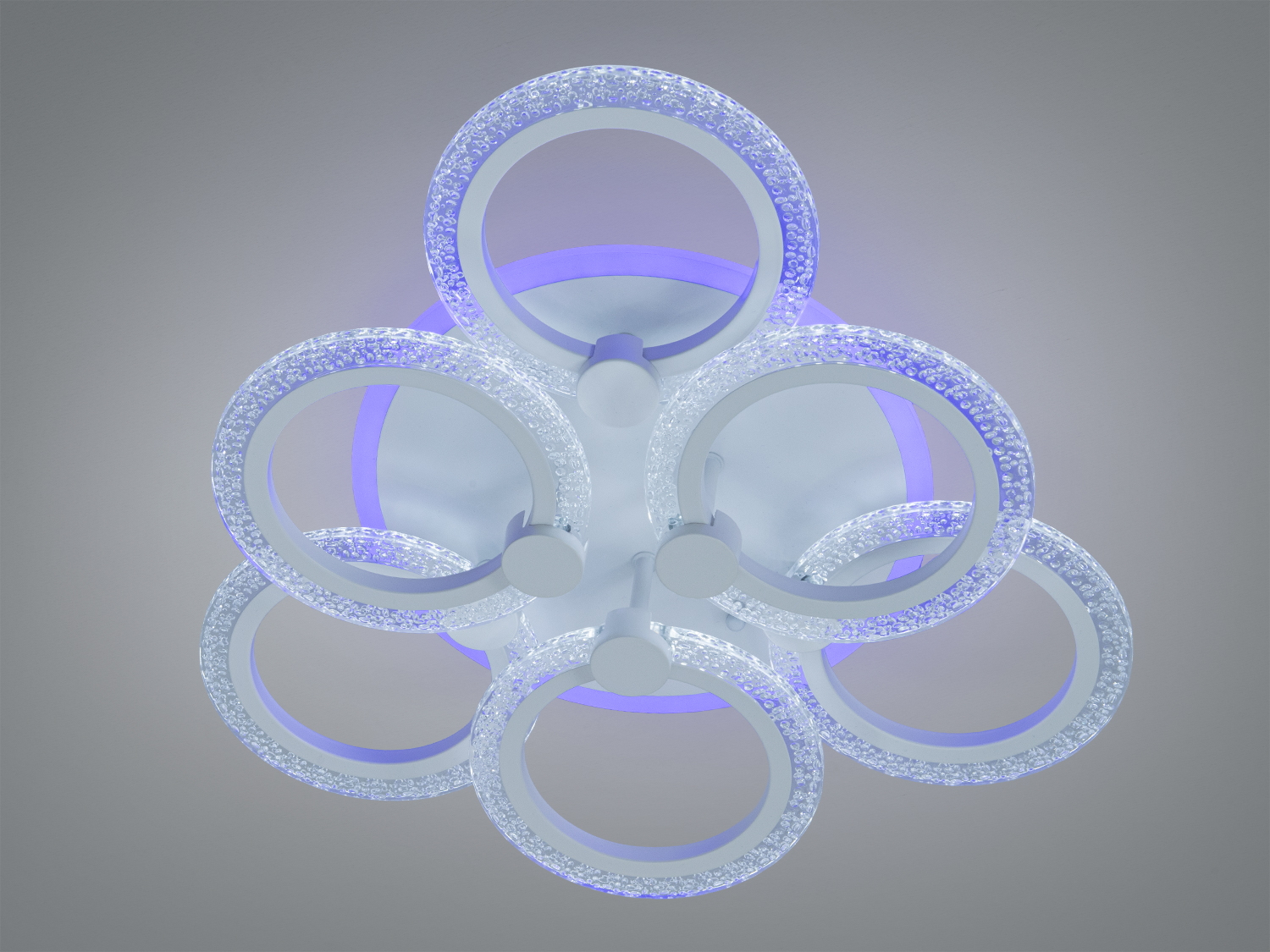 Світильник із шістьма кільцями, холодне біле світло, дистанційне керування, підходить для офісних приміщень.