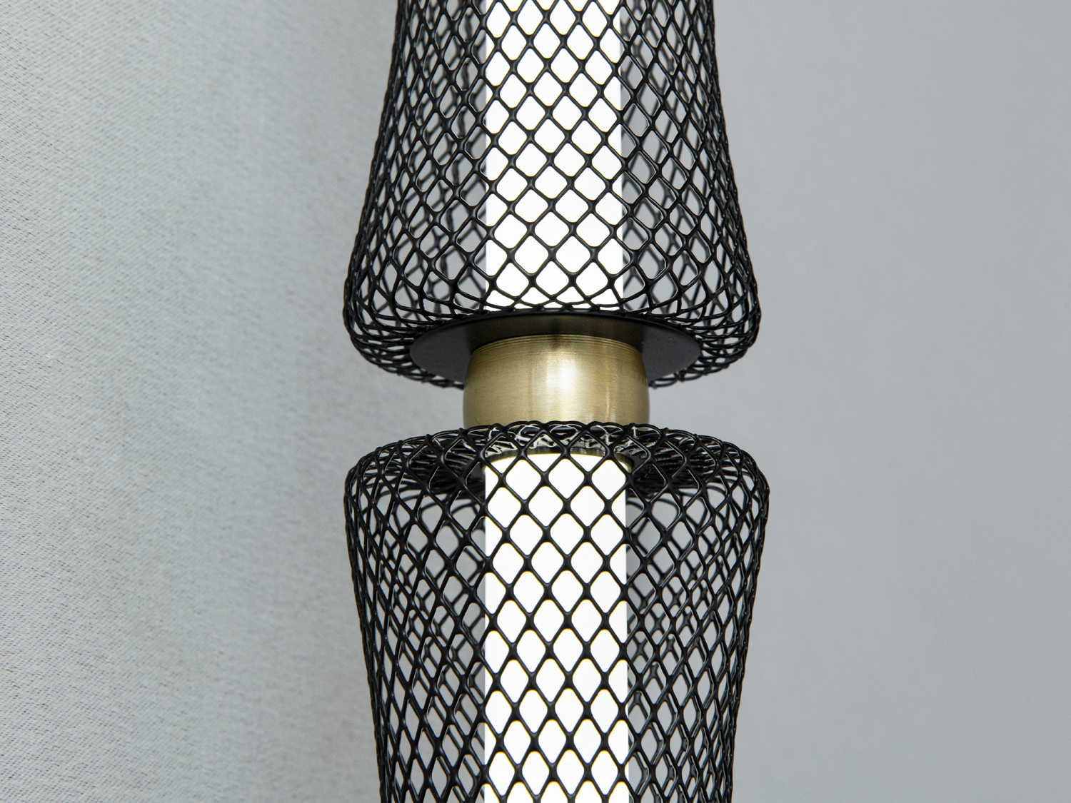 Настінне бра Diasha LED 6 Вт чорне сітка