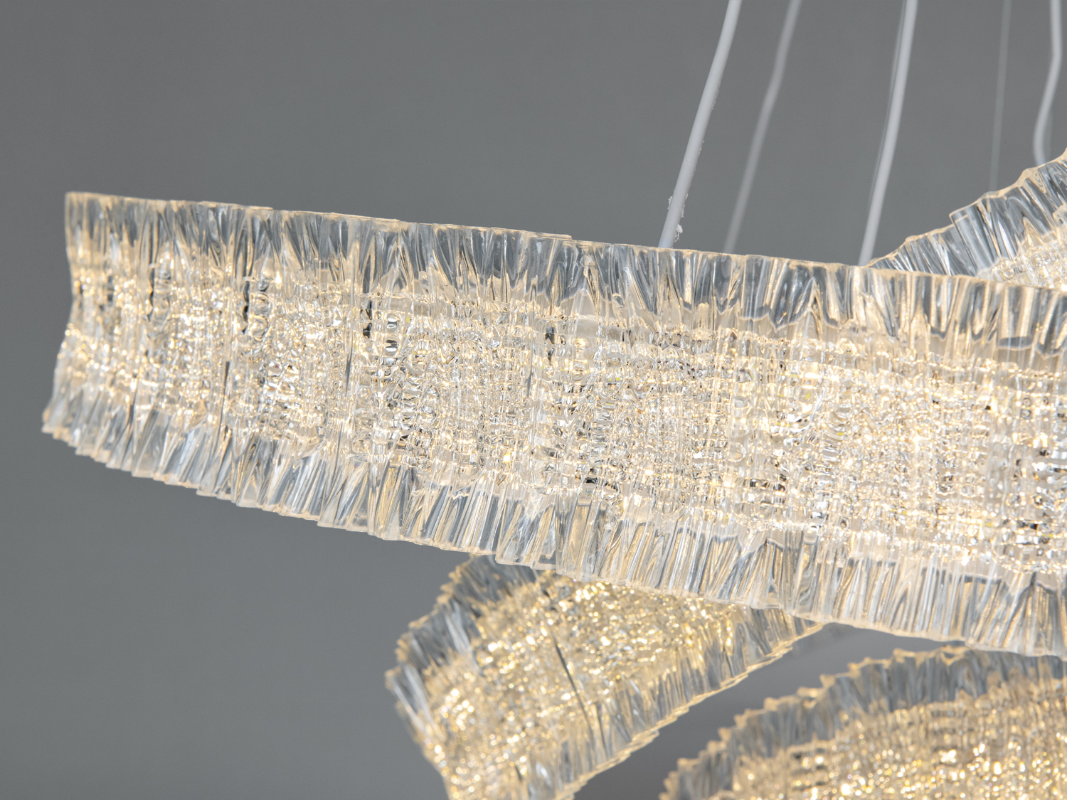 LED люстра Diasha біла 4 кільця 240W пульт