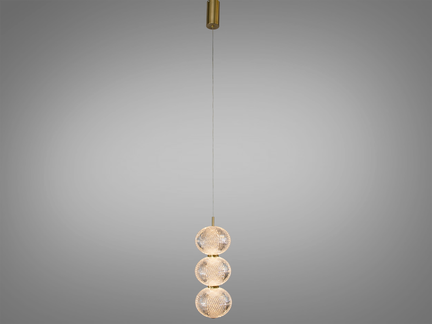 LED підвіс у золоті 9 W з трьома акриловими модулями та 3 режимами CCT (3200K/4100K/6000K). 465 lm, регулювання висоти, керування настінним вимикачем.