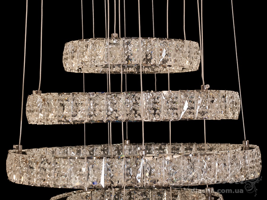 Витончена стельова люстра