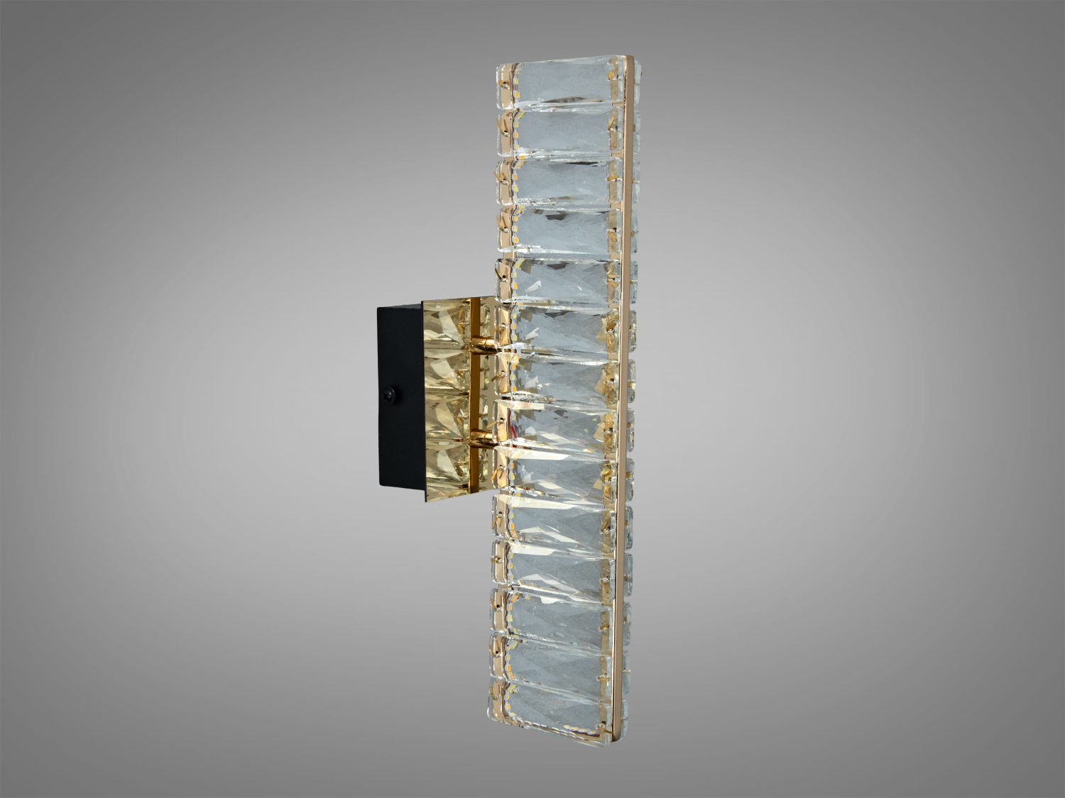 Вузький настінний світильник з прозорого скла, що підходить для вертикального монтажу. Чорна металева основа додає контрасту.