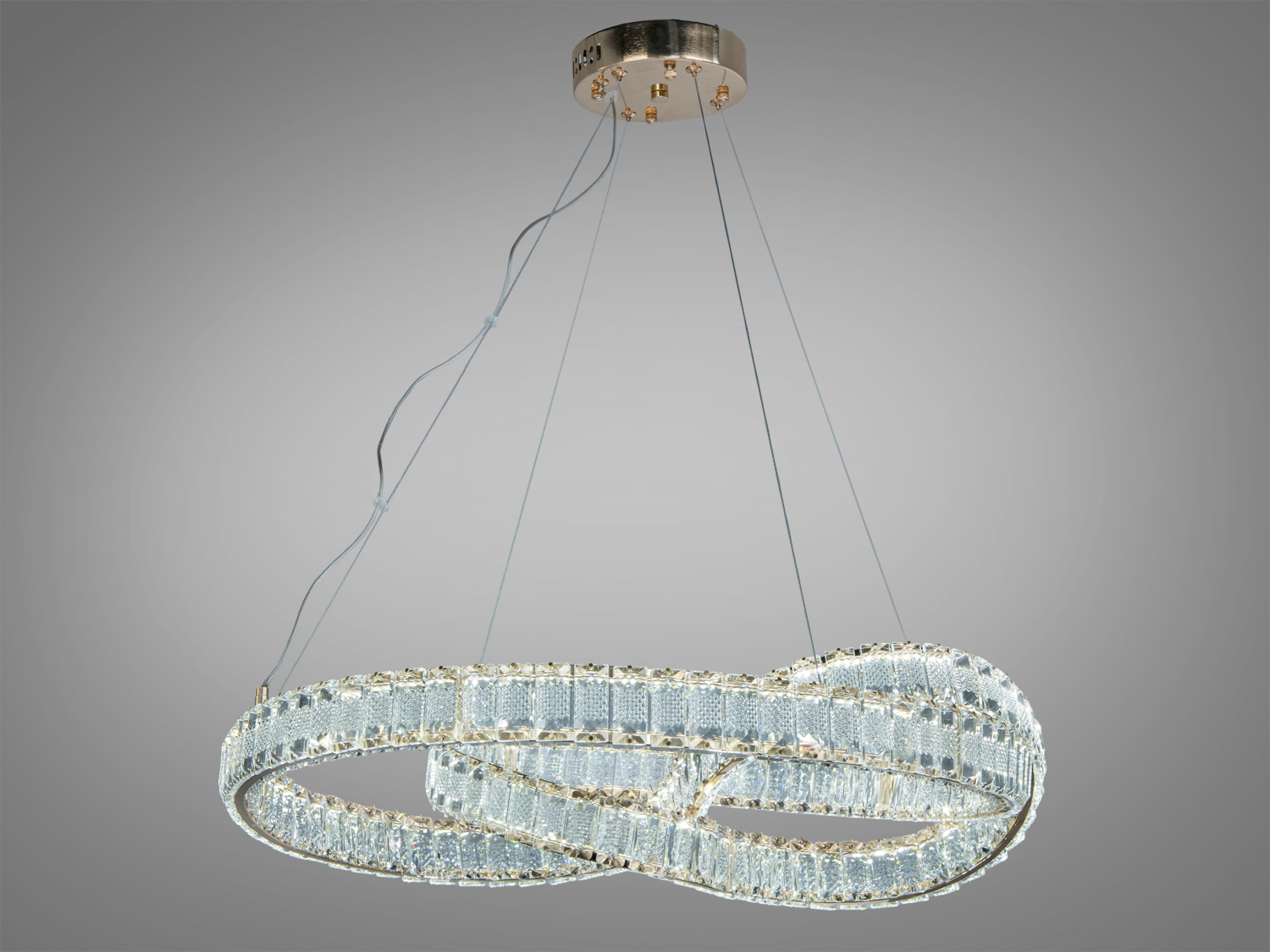 Диодная люстра хрустальная D8880/600G от Diasha, золотистый корпус и стеклянные подвески. Элегантный акцент для современной гостиной в Киеве, создающий уютное и праздничное освещение.